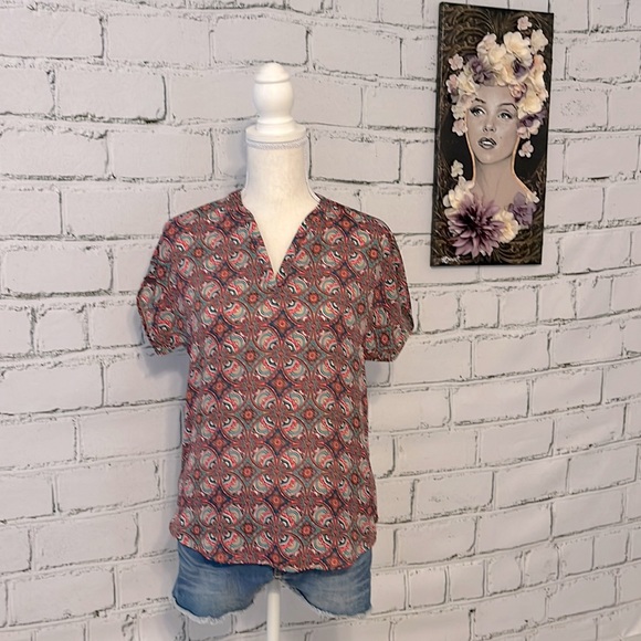 Pink Rose’s Pretty Blouse - Picture 2 of 6